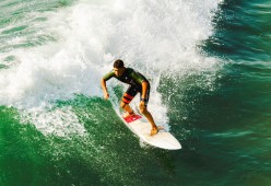 开云体育APP下载-“滑轮赛：新兴选手以惊艳表现打破传统束缚”